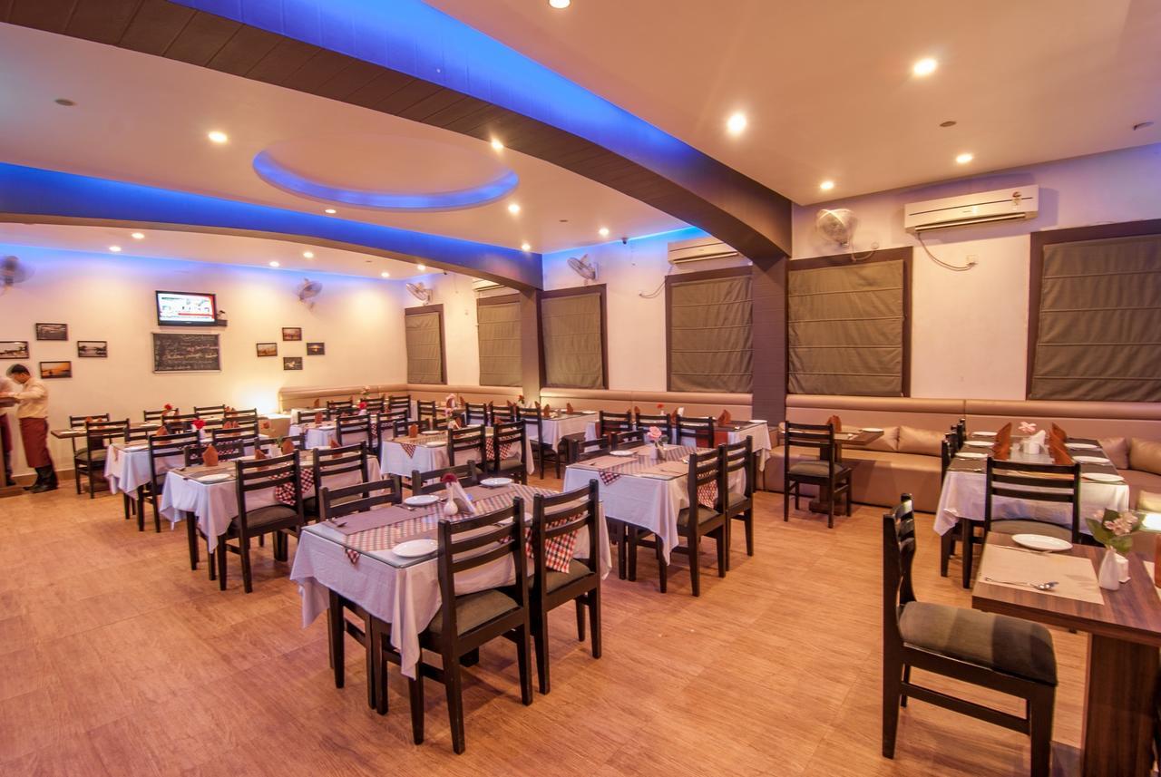 Hotel Jyoti Forbesganj Esterno foto