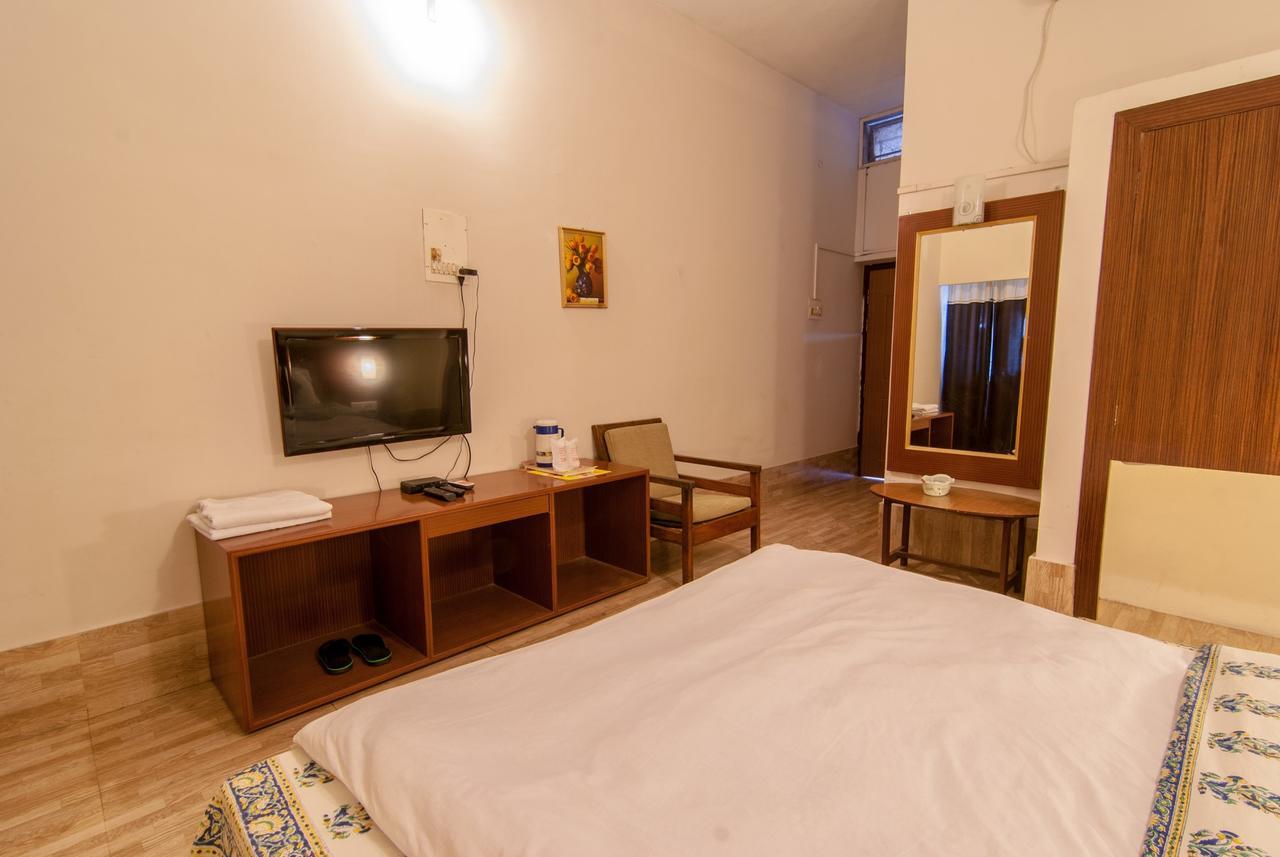 Hotel Jyoti Forbesganj Esterno foto